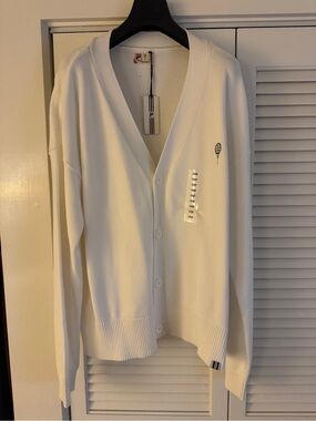 NWT - Fila Men’s White V-Neck Button Cardigan Sweater - Tennis Hall of Fame Logo